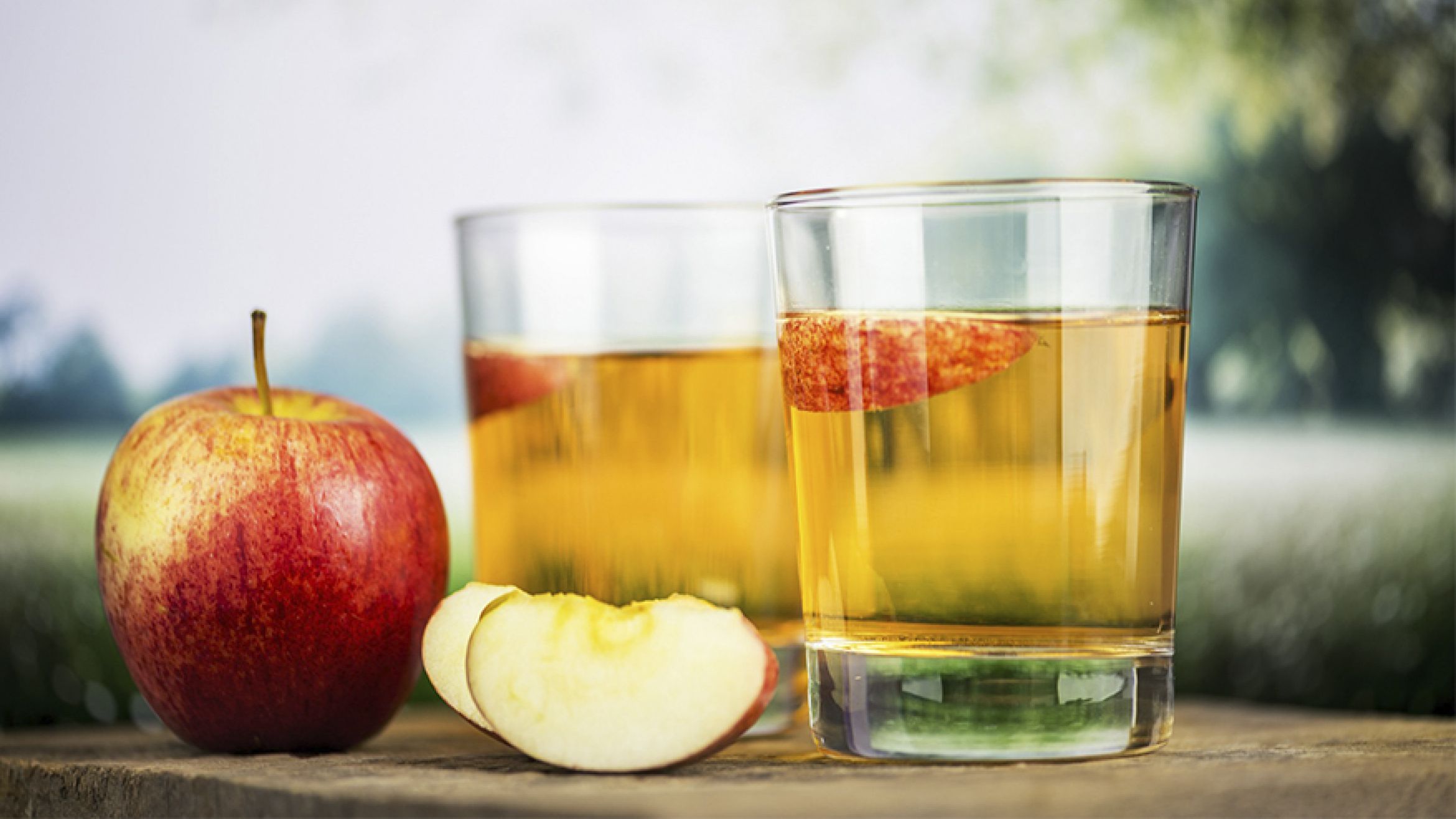 Prednosti konzumiranja soka od jabuke